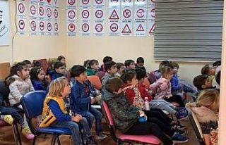 Maltepeli kreş öğrencilerine uygulamalı trafik...