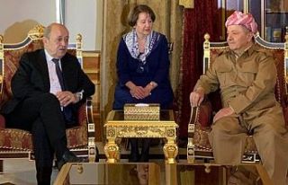 Mesut Barzani Yine Çizmeyi aştı : Fransa Suriye'de...