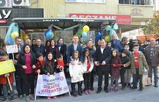 Otobüs durağı matematik sınıfı oldu