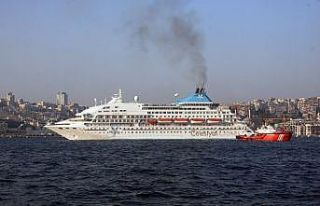 550 yolculu Kruvaziyer gemisi İstanbul’da