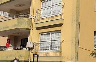 Pompalı tüfekle vurulan genç kız evinde ölü...