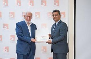 Prof. Dr. Akşit ailenin önemini anlattı