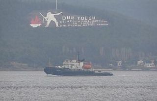 Rus askeri gemisi Çanakkale Boğazı’ndan geçti
