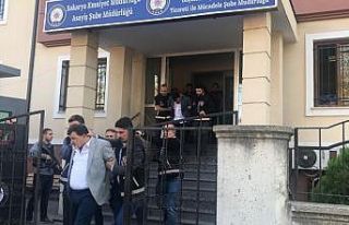 Sakarya’da otomobil dolandırıcılarına operasyon:...