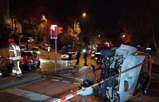 Sarıyer’de panelvan araçla otomobil çarpıştı:...