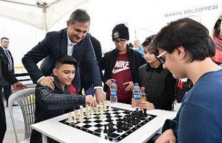 "Sosyal Medyadan Sosyal Meydana"