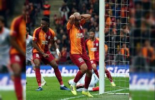 Galatasaray'a sahasında Başakşehir darbesi