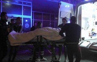 Tır otomobille çarpıştı: 1 ölü, 2 yaralı