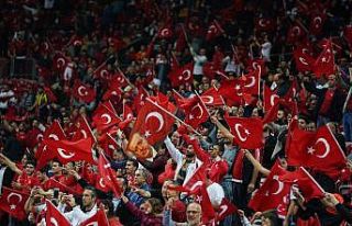 Türkiye-İzlanda maçını 48 bin kişi izledi