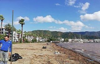 Yağmur sonrası denizin rengi değişti