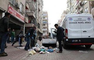 Yeni doğan bebeği çöp konteynerine annesi atmış