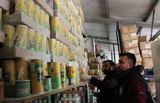 500 bin TL değerindeki kaçak ürünlerin bulunduğu...