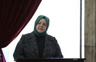 Bakan Selçuk kadına seçme ve seçilme hakkı verilişinin...