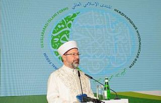 Erbaş: “Kendi milletine ihanet edenlerden diğer...