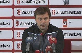 Ertuğrul Sağlam: “Bir yandan gol atmak bir yandan...