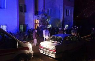 Eşini tüfekle öldürdükten sonra intihar etti