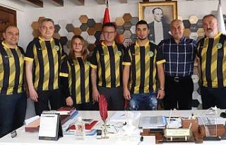 Eski Fenerbahçeli futbolcu amatör ligde