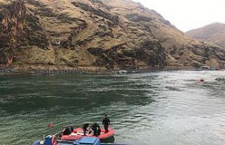 Fırat Nehri’nde kaybolan sürücü bir haftadır...