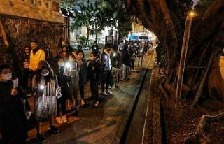 Hong Kong yeni yıla protestolarla giriyor