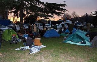 İBB önündeki fayton eylemi devam ediyor