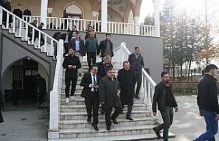 İlahiyat Fakültesi vefat eden öğretmen ve öğrencilerini...