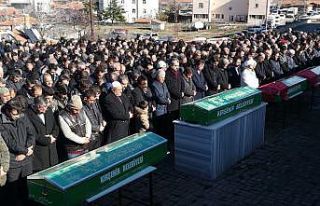 Kırşehir’de kazada hayatını kaybeden aile son...