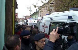 Konya’da iki katlı kerpiç ev göçtü