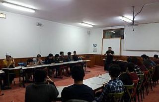 Kur’an kursunda sosyal medya eğitimi