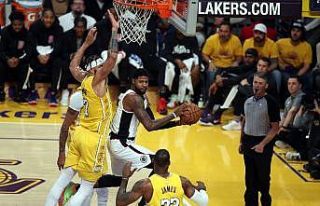 Los Angeles derbisinde kazanan Clippers