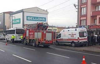 Midibüsün çarptığı lise öğrencisi hayatını...