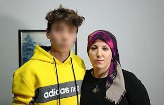 Müşteriler tarafından darp edilen garson korku...