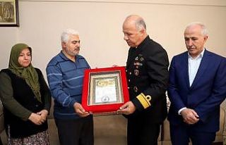 Şehit Mustafa Korkmaz’ın anne ve babasına ‘Şehadet...