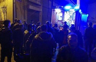 Tartışığı şahsı sırtından bıçakladı