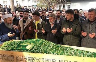 Uçakta rahatsızlanarak hayatını kaybeden genç...