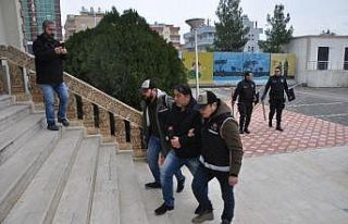 Vatandaşları ‘memur’ yapma vaadiyle dolandıran...