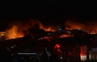 Zeytinburnu’nda dokuma fabrikasında yangın çıktı