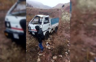 12 takla atan araçtan emniyet kemeri sayesinde sağ...