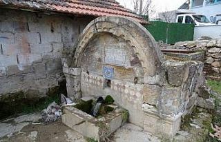 170 yıllık tarihi Osmanlı çeşmesi tescillenip...