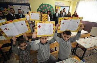 23 bin 782 öğrenci Edremit’te karne aldı