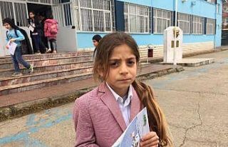 9 yıldır saçlarına makas değmeyen Baran karnesini...