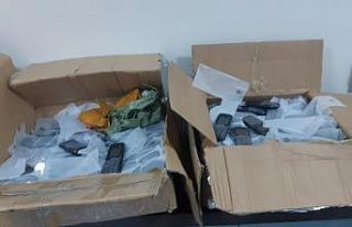 Adana’da 418 kaçak cep telefonu ele geçirildi