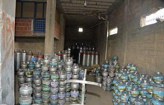 Adana’da 457 kaçak tüp ele geçirildi