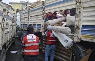 Ağrı’da toplanan yardımlar deprem bölgesine...