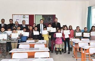 Ahlat’ta 10 bin 200 öğrenci karne aldı