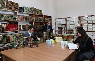 AİÇÜ’de İslami İlimler Arapça Temel Eserler...