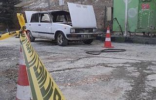 Akaryakıt istasyonunda gaz alan araç patladı, sürücü...