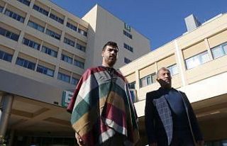 Akdeniz Üniversitesi Hastanesi’nde çift kol nakli...