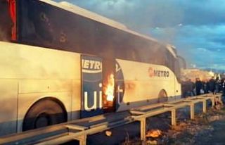 Alev alan otobüste korku dolu anlar