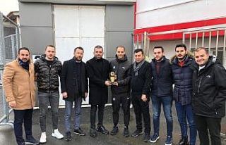 Altay’ın kralı ödülünü aldı