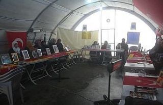 Annelerin HDP önündeki evlat nöbeti 124’ncü...